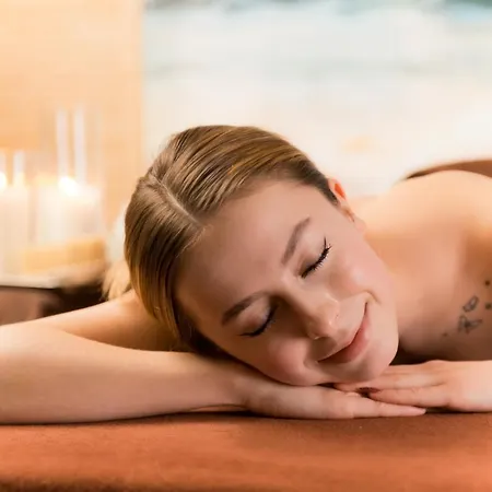 Sanatorium Uzdrowiskowe Lech 3* 科沃布热格