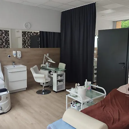 Üdülőközpont Sanatorium Uzdrowiskowe Lech